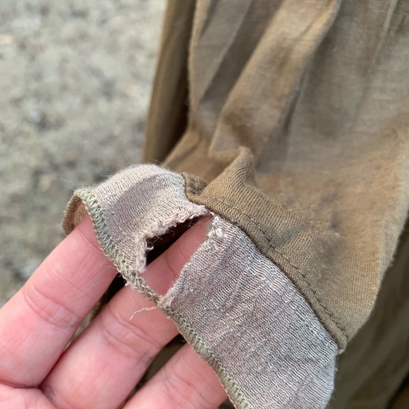 Artsy Handkerchief Hem Top - Picture 15 of 16